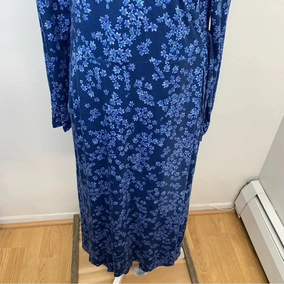Draper James RSVP Wrap Dress Large  Blue Floral Midi Pockets Stretch Long Sleeve - Picture 9 of 13